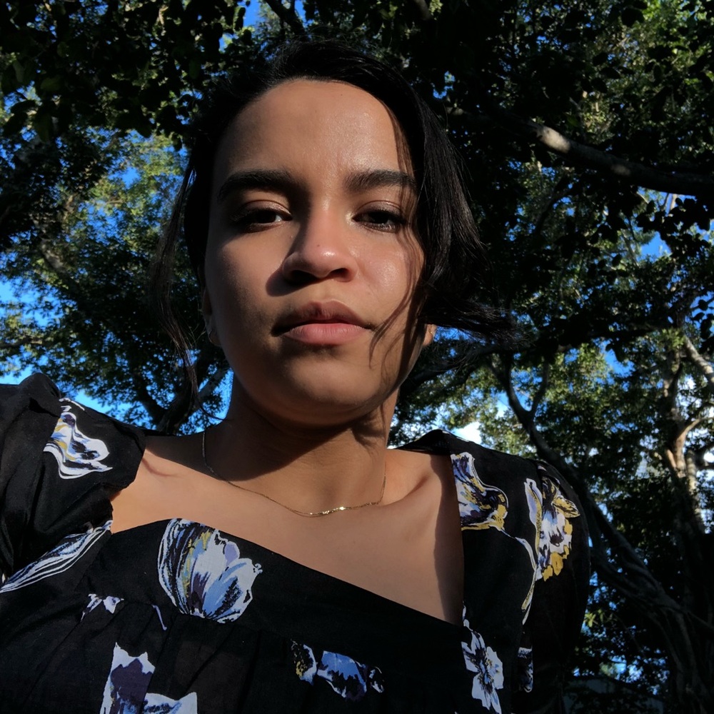 Meet your Posher, Marcela